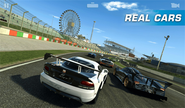 RealRacing3官网版图1