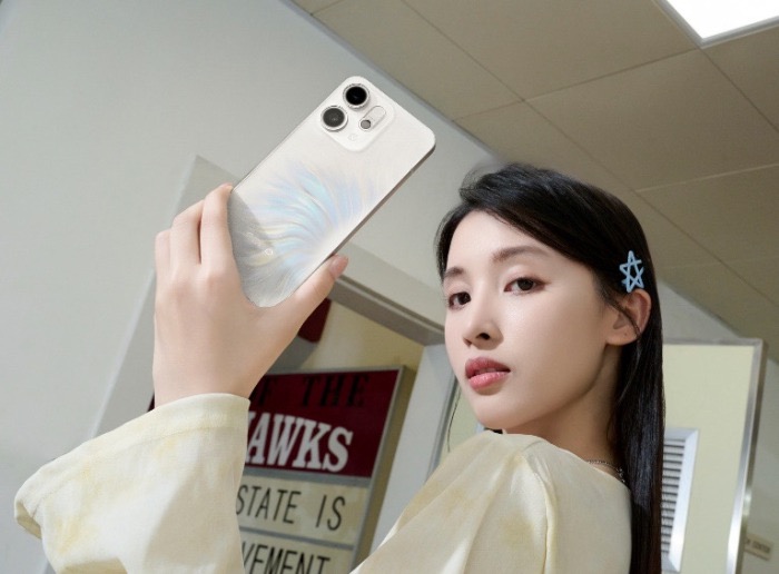 OPPOReno14系列:上手精致好看,拍人更好看