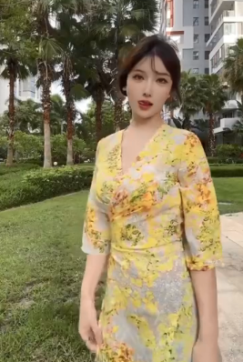 黄色战袍是什么梗