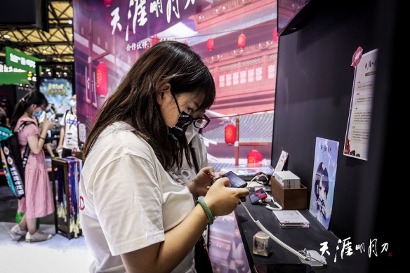 天涯明月刀参展2021ChinaJoy，四大名绣天衣大赏惊艳全场