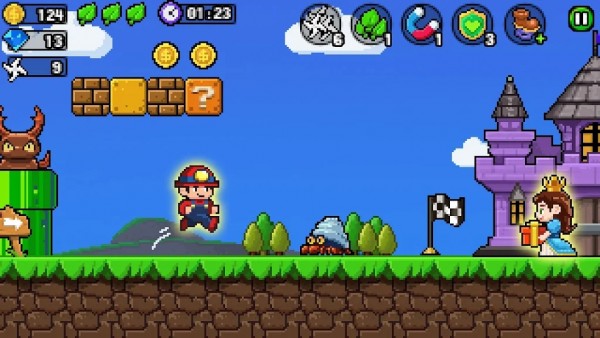 super world像素超级跑游戏